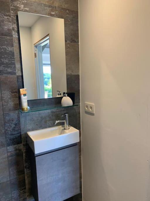 Lovely 1-Bedroom Appartement Le Joyau With Indoor Pool And Sauna Lasne Ngoại thất bức ảnh
